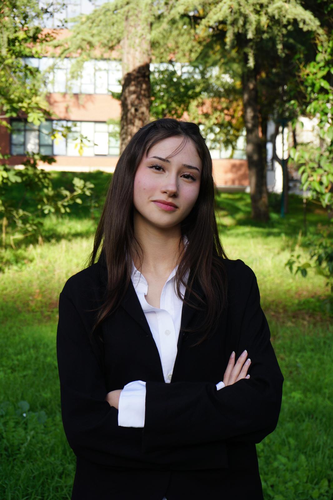 Elif Çayır